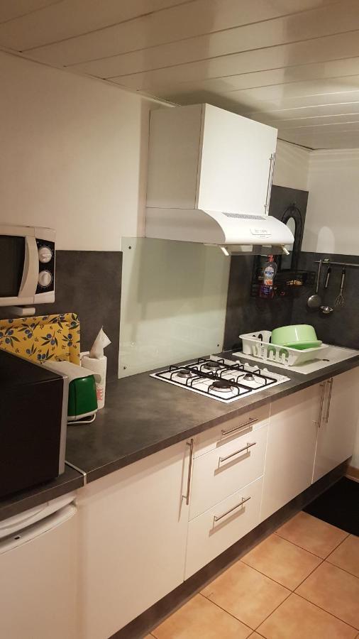 Appartement Meuble Bord De Mer Fos Sur Mer Фо-сюр-Мер Екстериор снимка