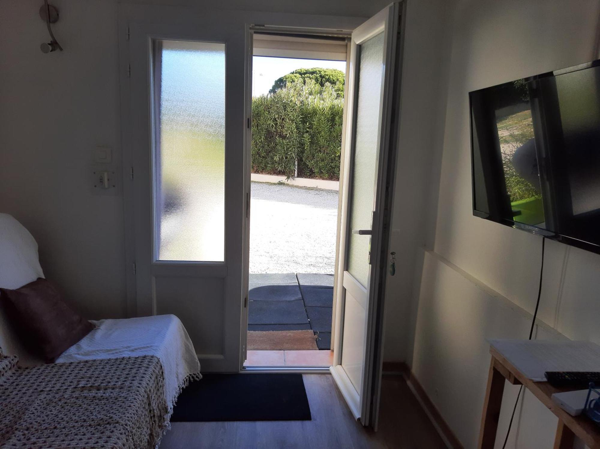 Appartement Meuble Bord De Mer Fos Sur Mer Фо-сюр-Мер Екстериор снимка